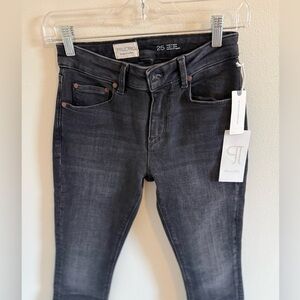 Pilcro Women's Dark Gray Skinny Jeans, NWT